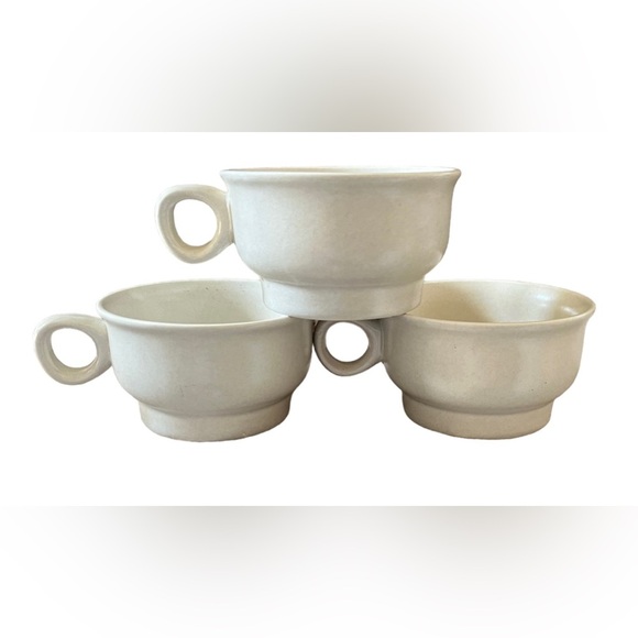 Pfaltzgraff Yorktowne Stoneware cup, 1Y,
Pattern introduced in 1967 set - Picture 9 of 14